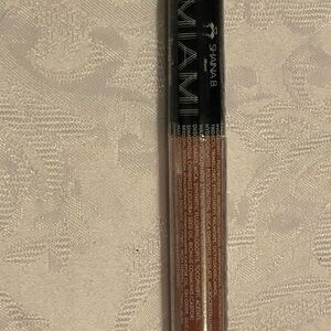 Shana B. Miami lipgloss